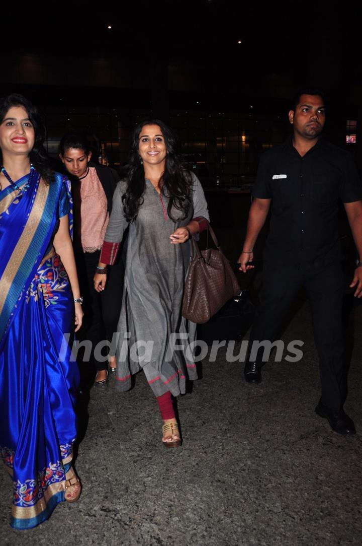 Vidya Balan snapped at airport!