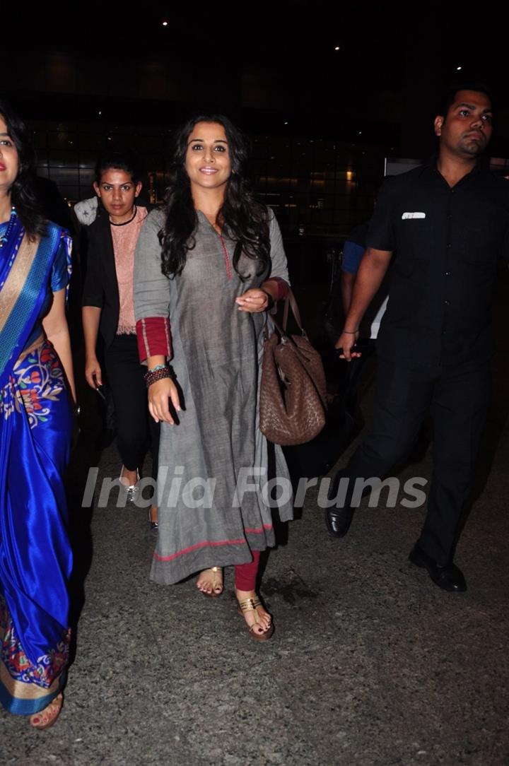 Vidya Balan snapped at airport!