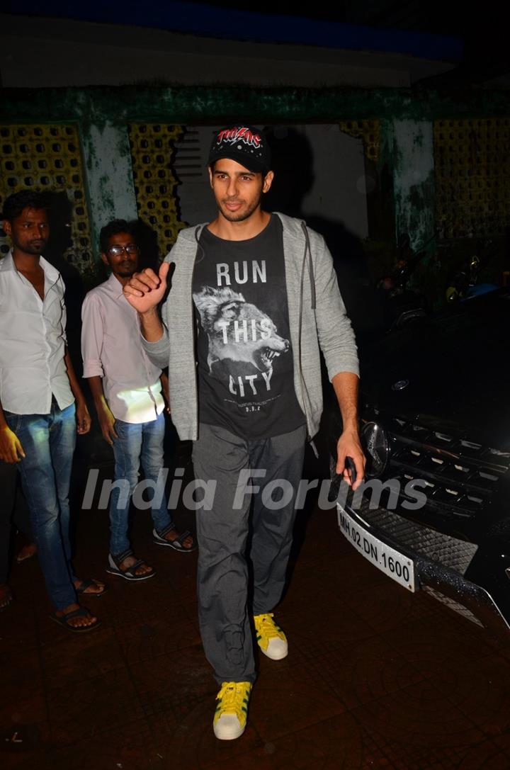 Sidharth Malhotra snapped in the city