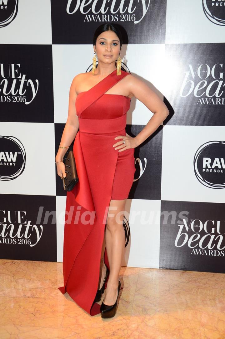 Tanishaa Mukerji at Vogue Beauty Awards 2016