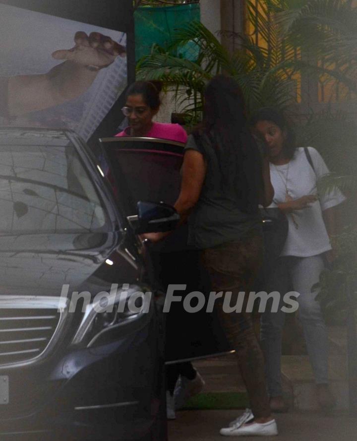 Sonam Kapoor snapped at a recording studio in juhu