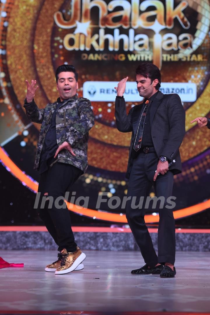 Karan Johar and Manish Paul Show their Dance Moves at the Grand Opening of 'Jhalak Dikhhla Jaa 2016'