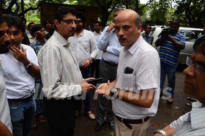 Sooraj Barjatya at Funeral of Rajat Barjatya