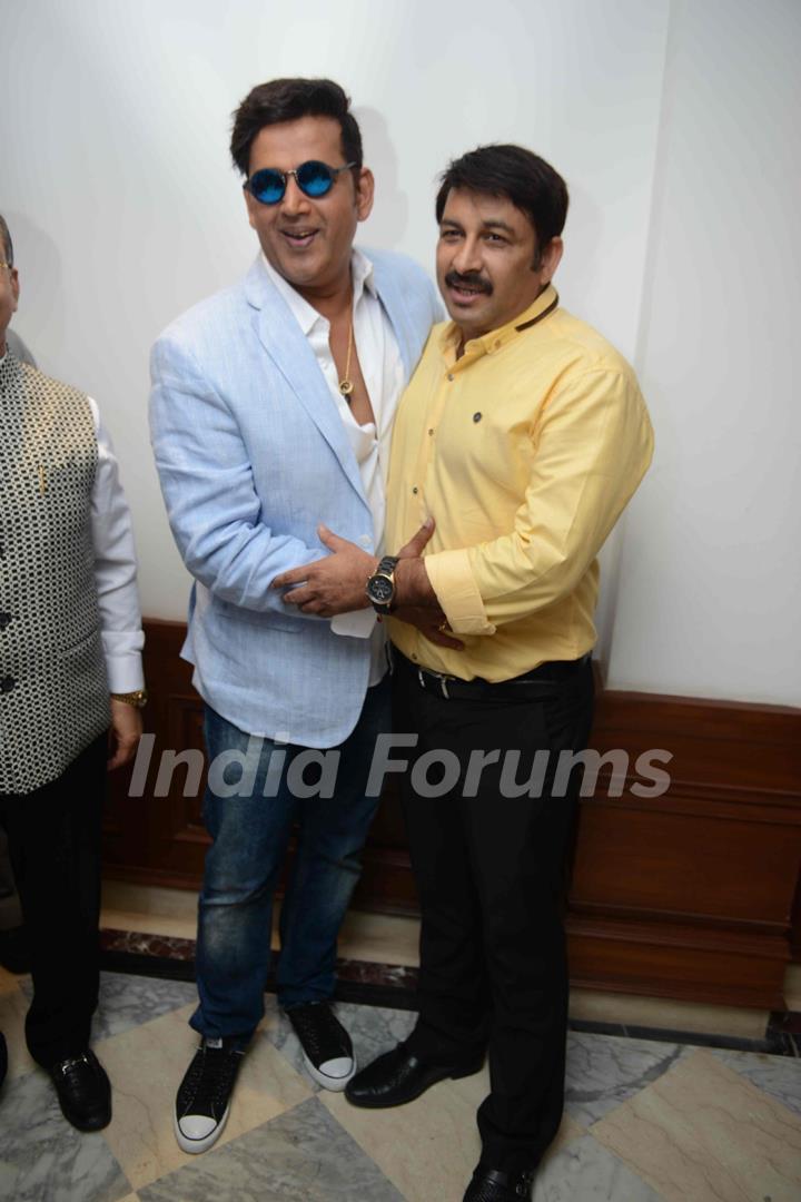 Manoj and Ravi at the Press confrence of Luv Kush biggest Ram Leela at Constitutional Club