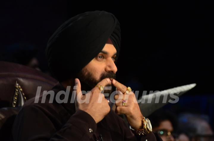 Navjot Singh Siddhu Promotes 'Mohenjo Daro' on sets of The Kapil Sharma Show