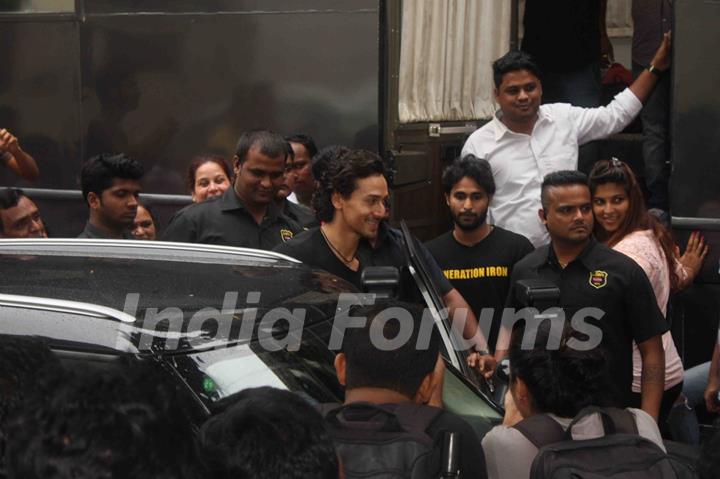 Tiger Shroff snapped post leaving The Voice Kids show