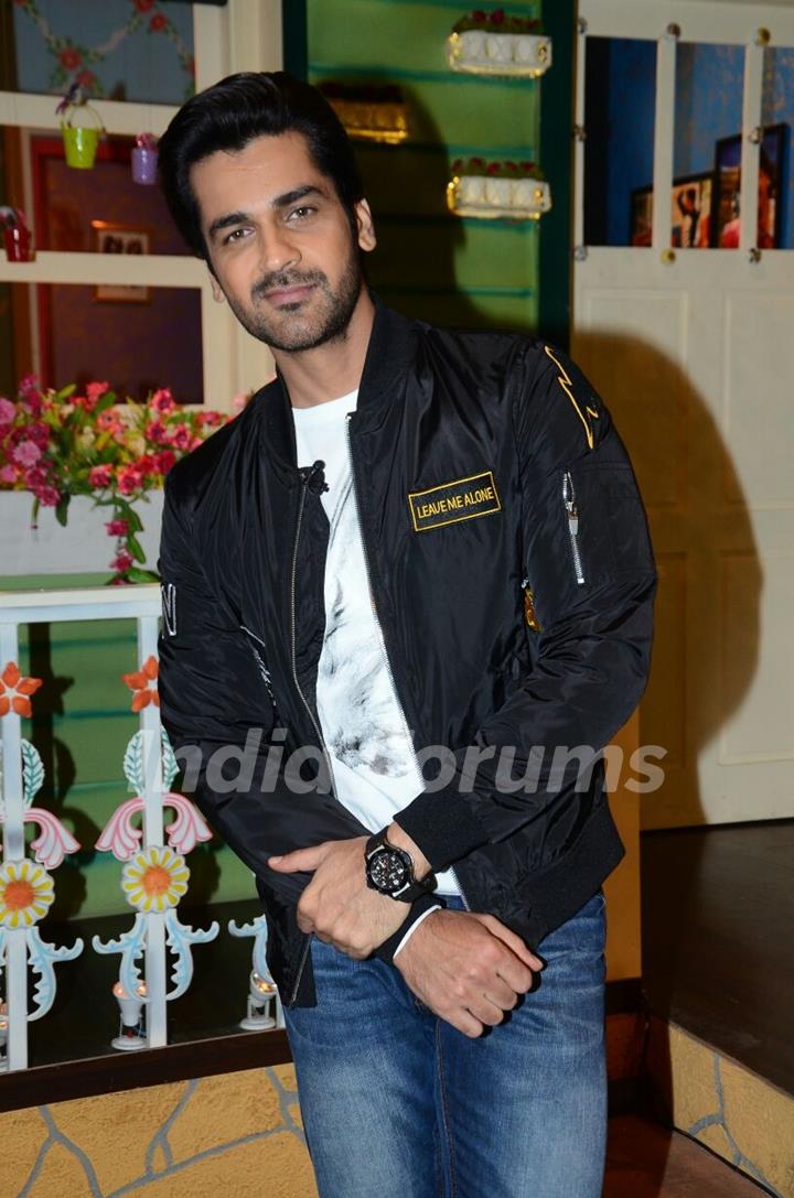 Arjan Bajwa Promotes 'Rustom' on The Kapil Sharma Show