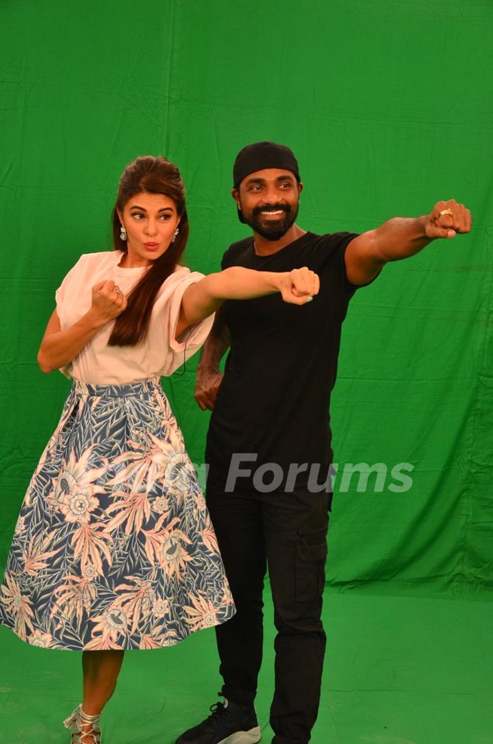 Remo Dsouza and Jacqueline Fernandes Promotes 'A Flying Jatt'