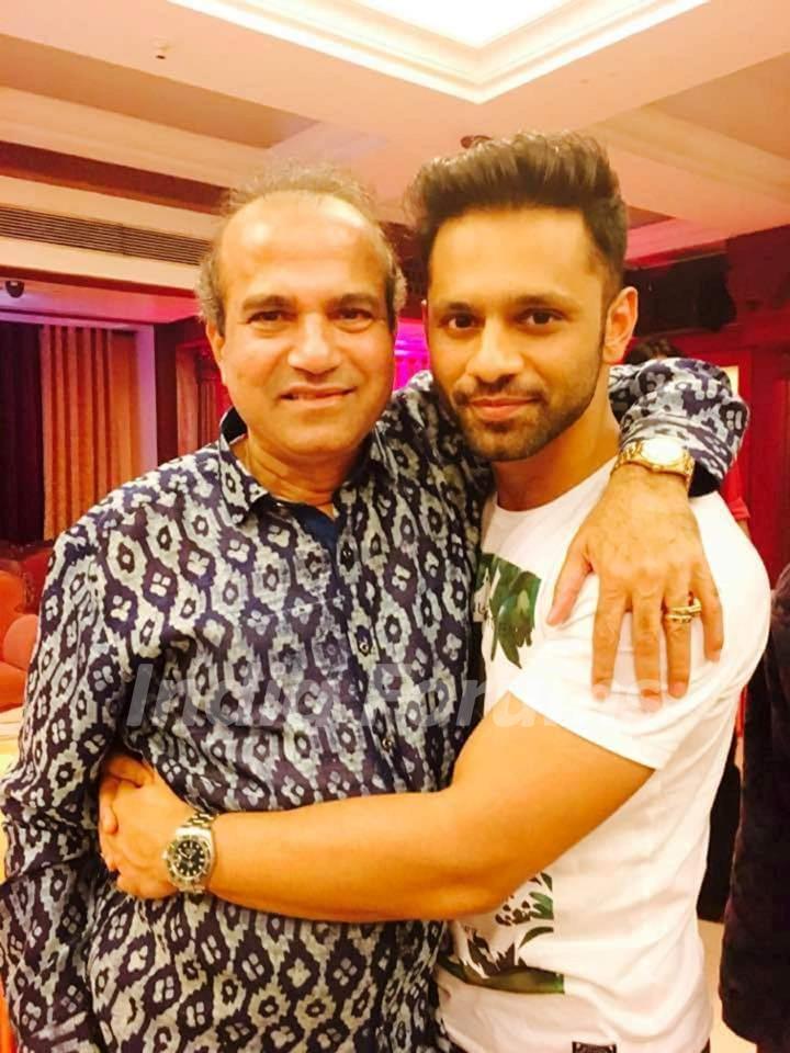 Rahul Vaidya at Suresh Wadkar's Birthday Bash!