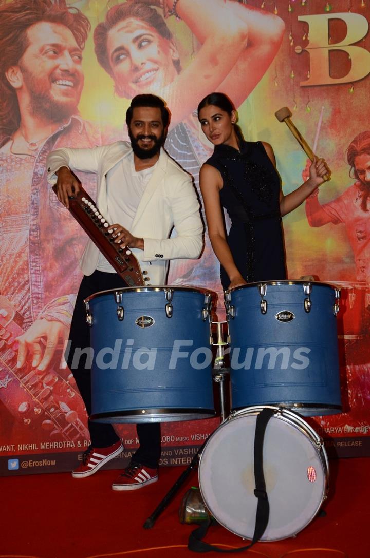 Riteish Deshmukh and Nargis Fakhri at Trailer launch of movie 'Banjo'