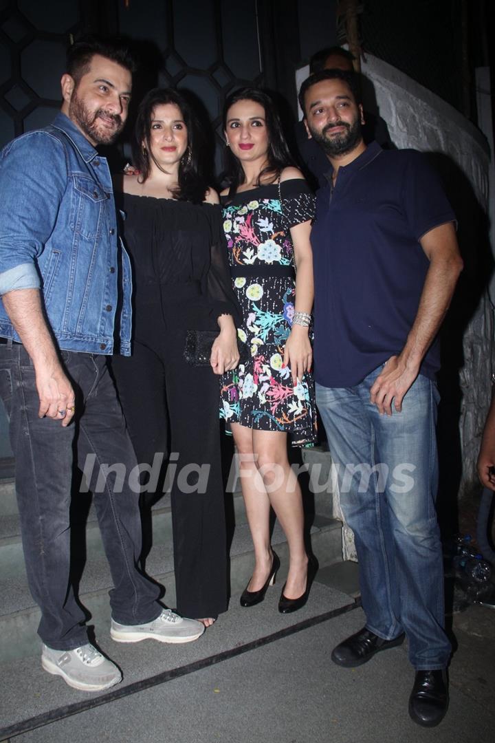 Sanjay Kapoor with others celebs at Rohini Iyer's Birthday bash!