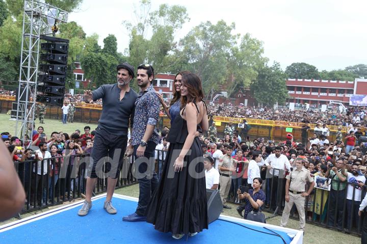 Cast Promotes 'Rustom' at Hansraj college in New Delhi