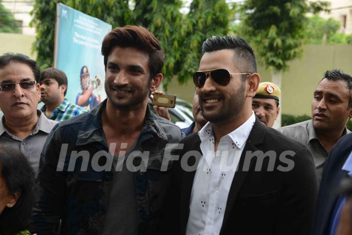 Mahendra Singh Dhoni and Sushant Singh Rajput at Trailer launch of movie 'MS Dhoni:The Untold Story'