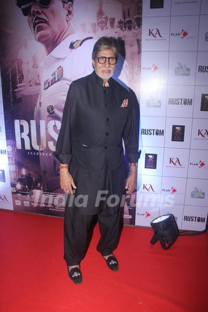 Amitabh Bachchan at Special Screening of 'Rustom' at Yashraj Studios