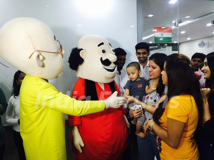 INDIA-FORUMS Celebrates 'Independence Day' where the youngest fan meets Motu & Patlu!