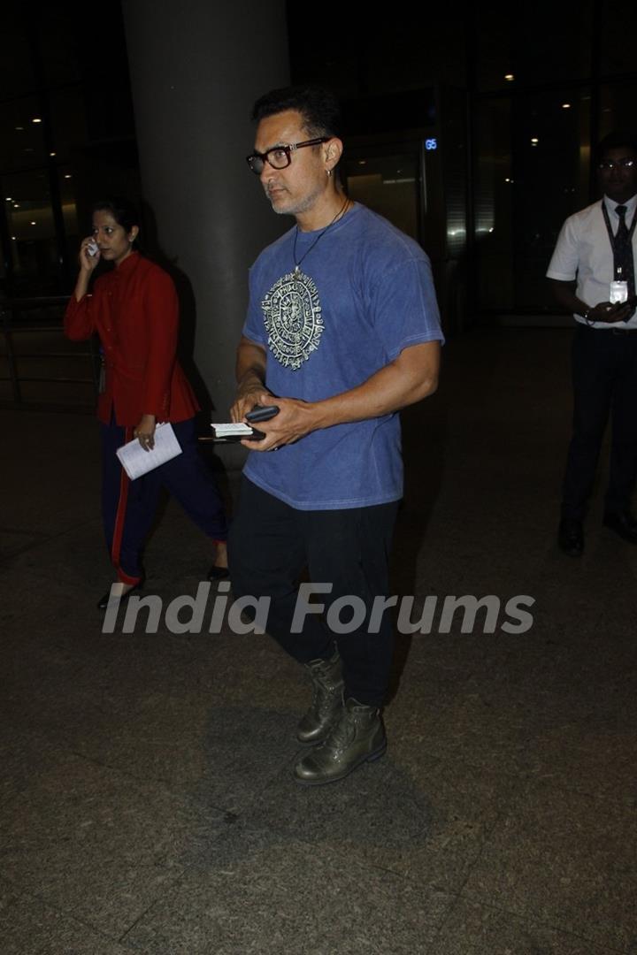 Aamir Khan Snapped at Airport