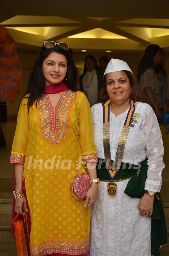 Bhagyashree Patwardhan at Inauguration of the Juhu Organic Farmer's Market at Jamnabai Narsee School