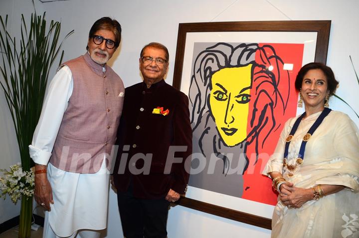 Amitabh Bachchan and Shobhaa De at Dilip De's art event