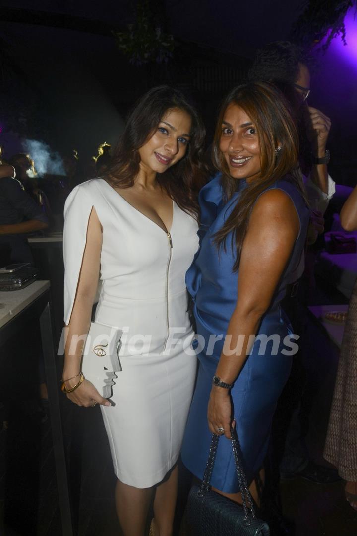 Tanishaa Mukerji at Manasi Scott's Album Launch