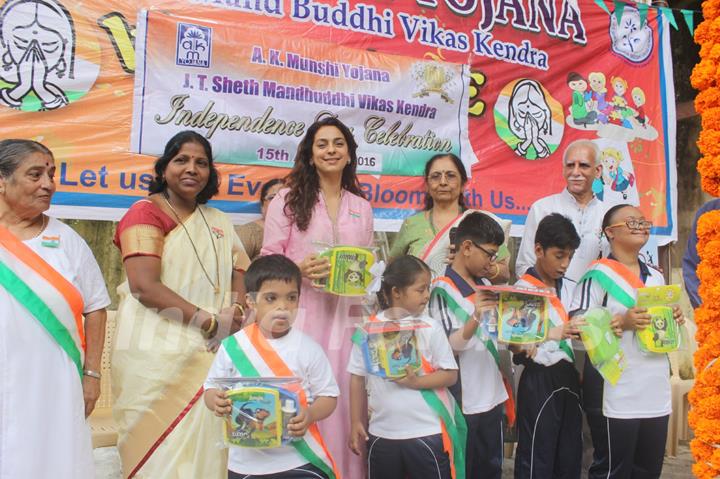 Juhi Chawla celebrates Independence Day with children at A K Munshi Yojana