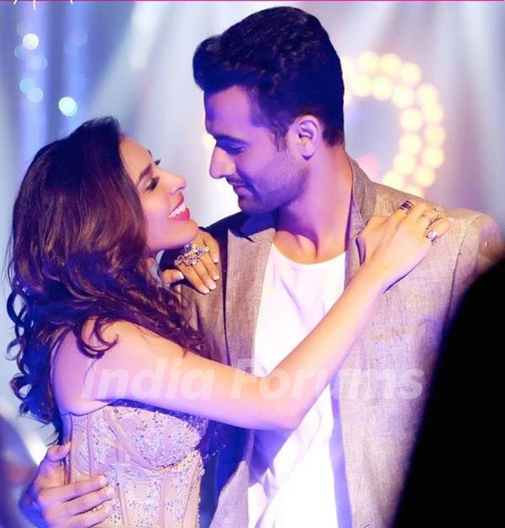 Sophie Choudry's Mystery man Freddy Daruwala