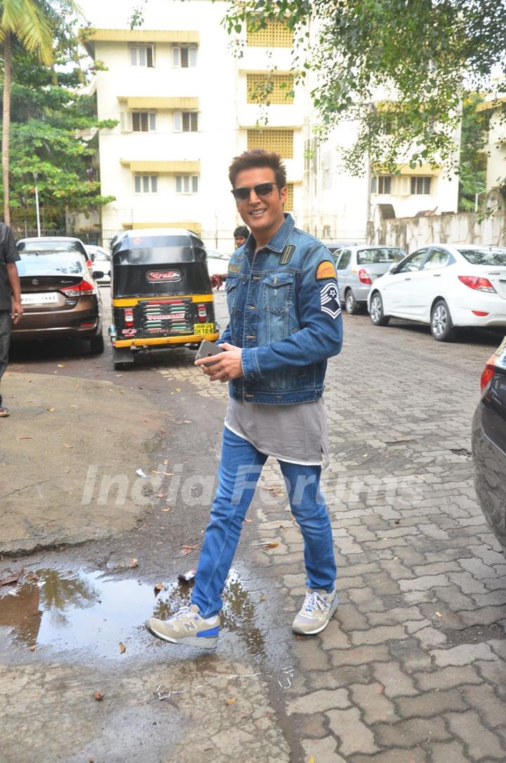 Jimmy Shergill snapped outside Miss Malini's Office