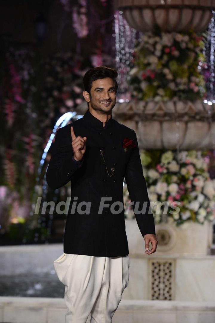 Sushant Singh Rajput at Lakme Fashion Week Winter Festive 2016- Day 1