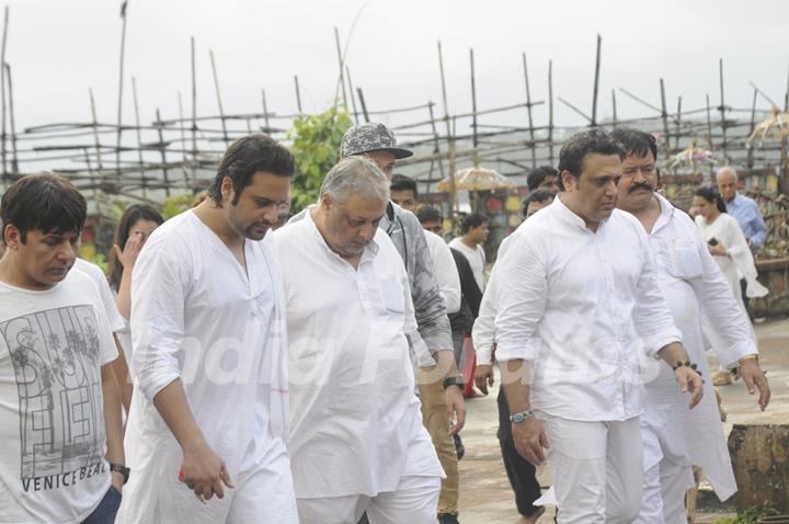 Govinda at Funeral of Krushna Abhishek's Father!