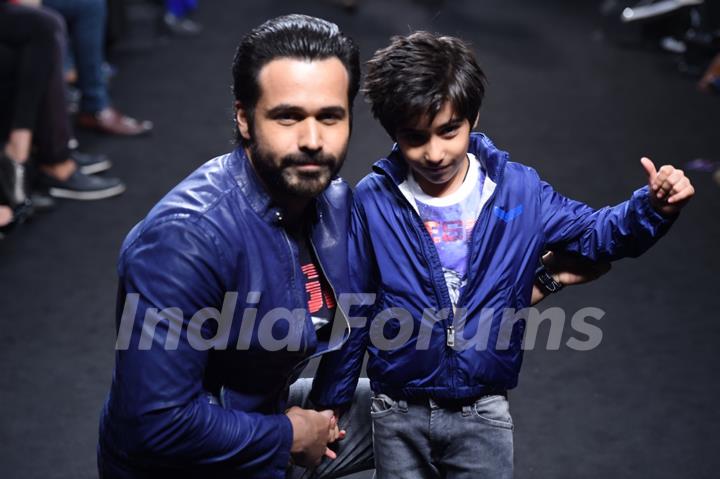 Lakme Fashion Show 2016 - Day 5Day 5 - Emraan Hashmi walks with his son Ayaan at Lakme Fashion Week