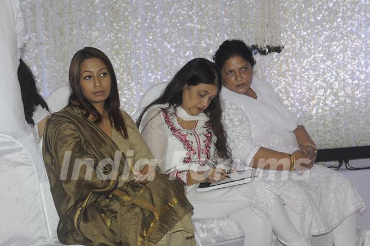 Kashmira Shah at Prayer meet of Krushna Abhishek's father!