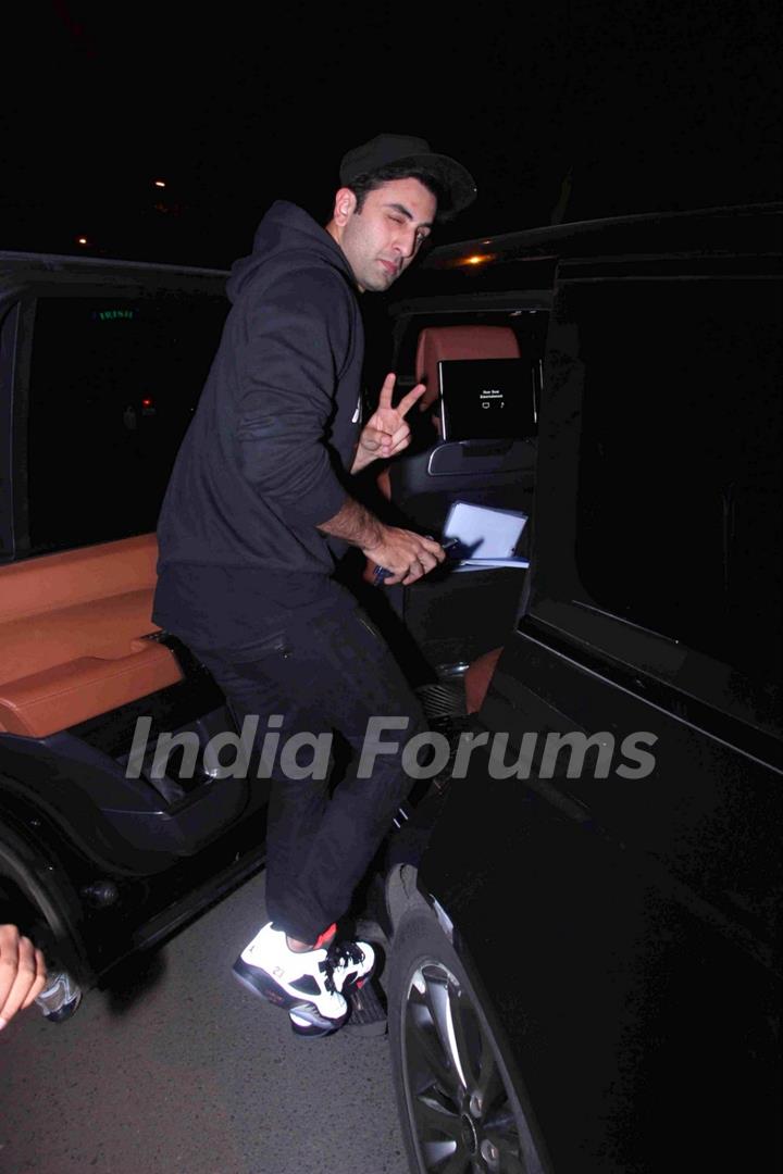 Ranbir Kapoor and Ayan Mukerji Snapped!