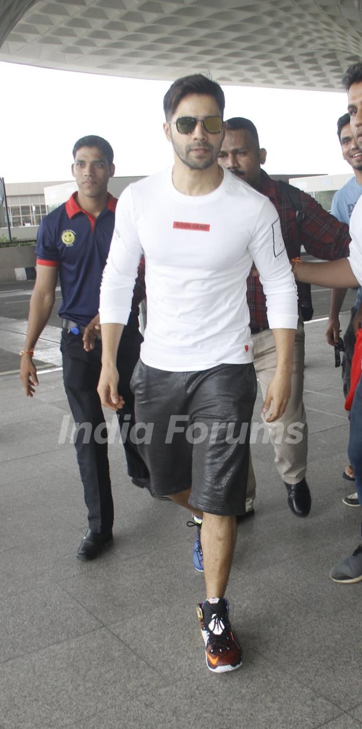 Varun Dhawan snapped at Airport