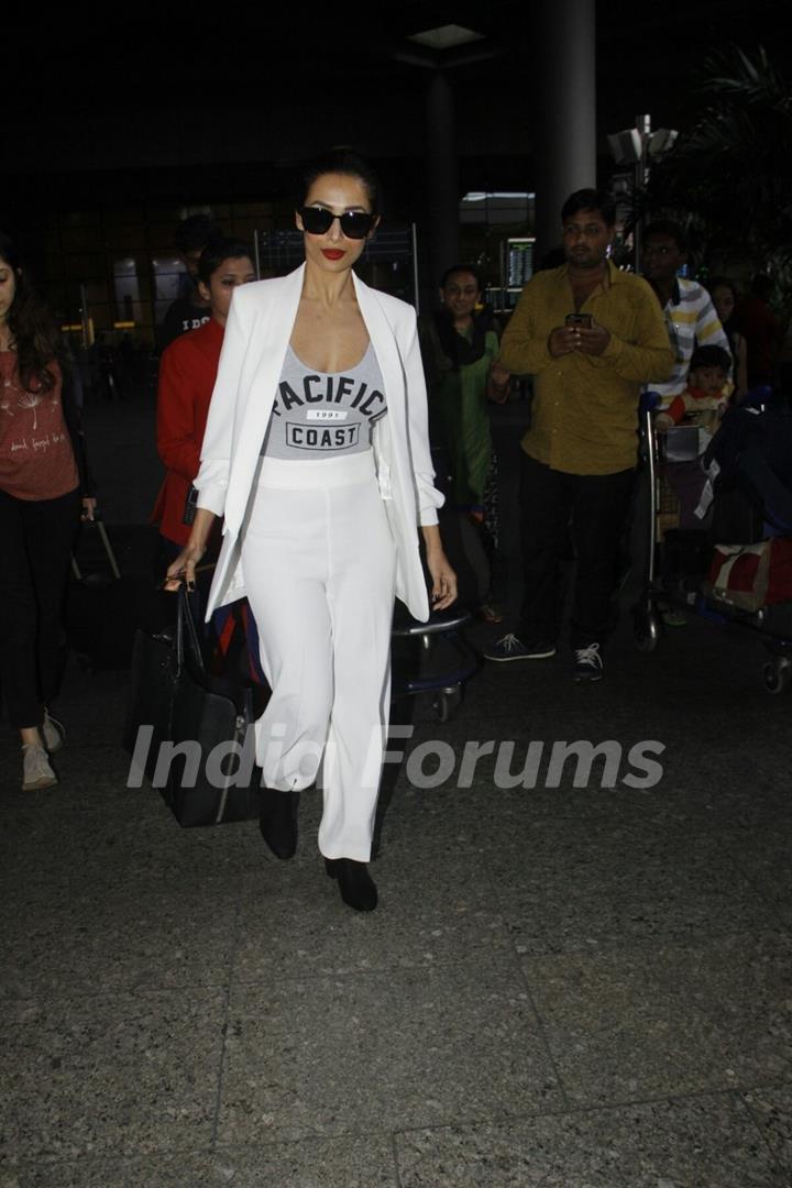 Airport Scenes: Malaika Arora Khan!