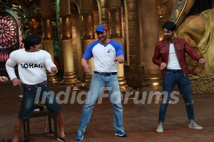 Sohail Khan and Karan Wahi at Promotion of 'Freaky Ali' at Comedy Nights Bachao