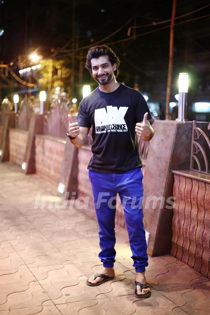 SSharad Malhotra in filmi mood