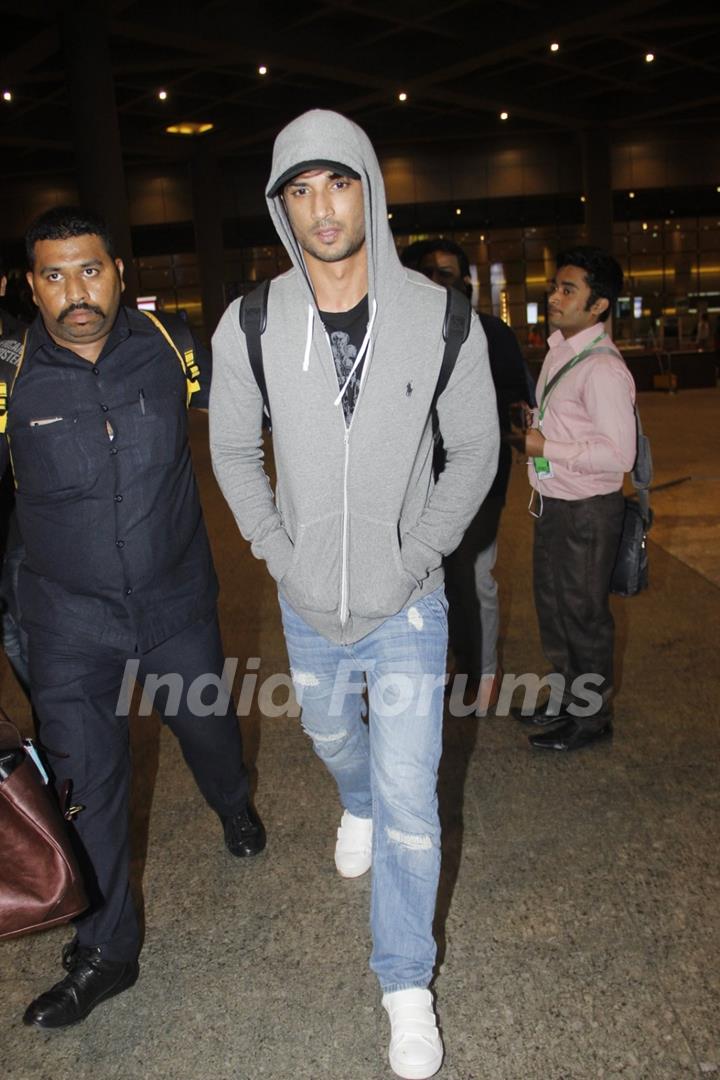 Airport Snaps: Sushant Singh Rajput!