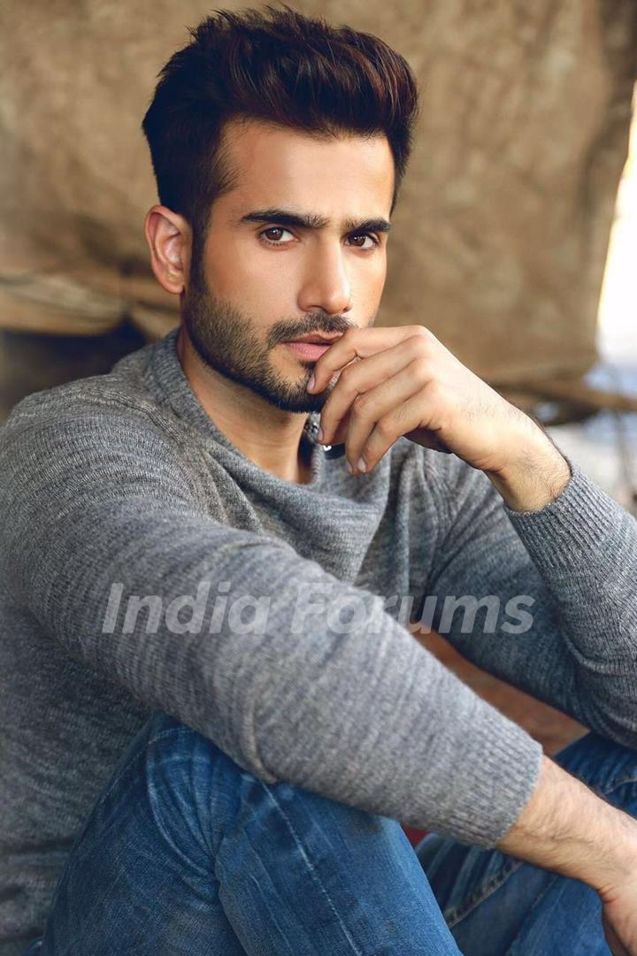 Karan Tacker