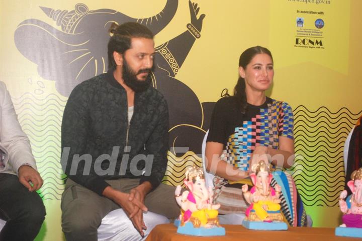 Riteish and Nargis Promotes 'Banjo' at Times Ganesh Event