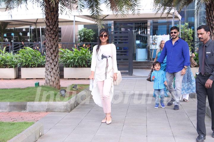 Vivek Oberoi's Family Lunch on his Birthday