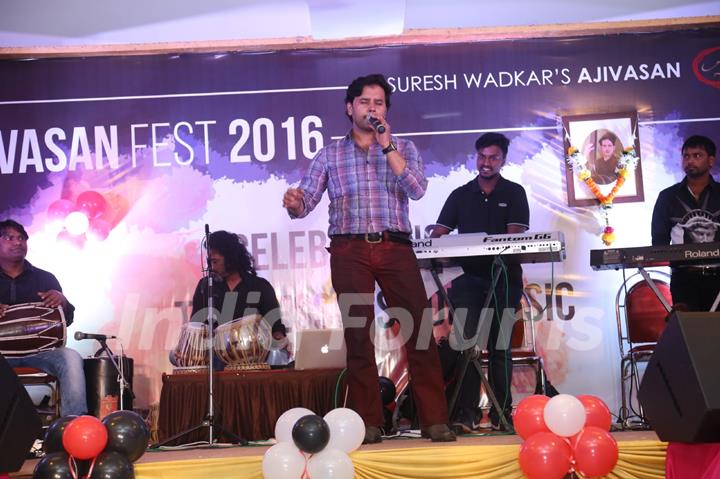 Celebs at Ajivasan Fest 2016