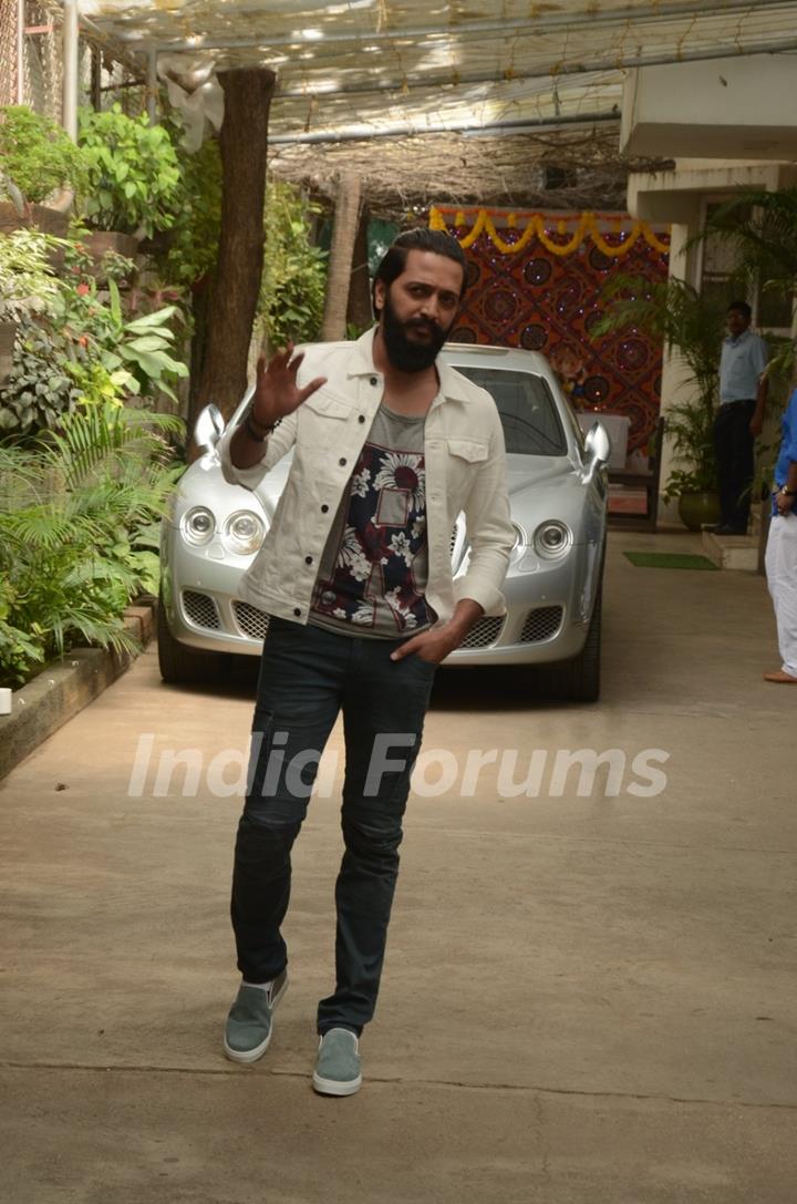 Riteish Deshmukh snapped outside Sunny Super Sound