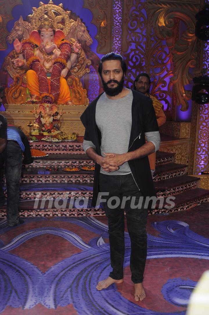 Riteish Deshmukh promotes 'Banjo' on the sets of Kum Kum Bhagya