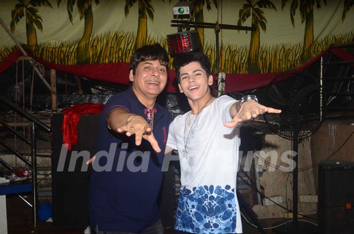 Sudesh Lahiri at Birthday bash of Siddharth Nigam and announcement of film 'BHANKAS'