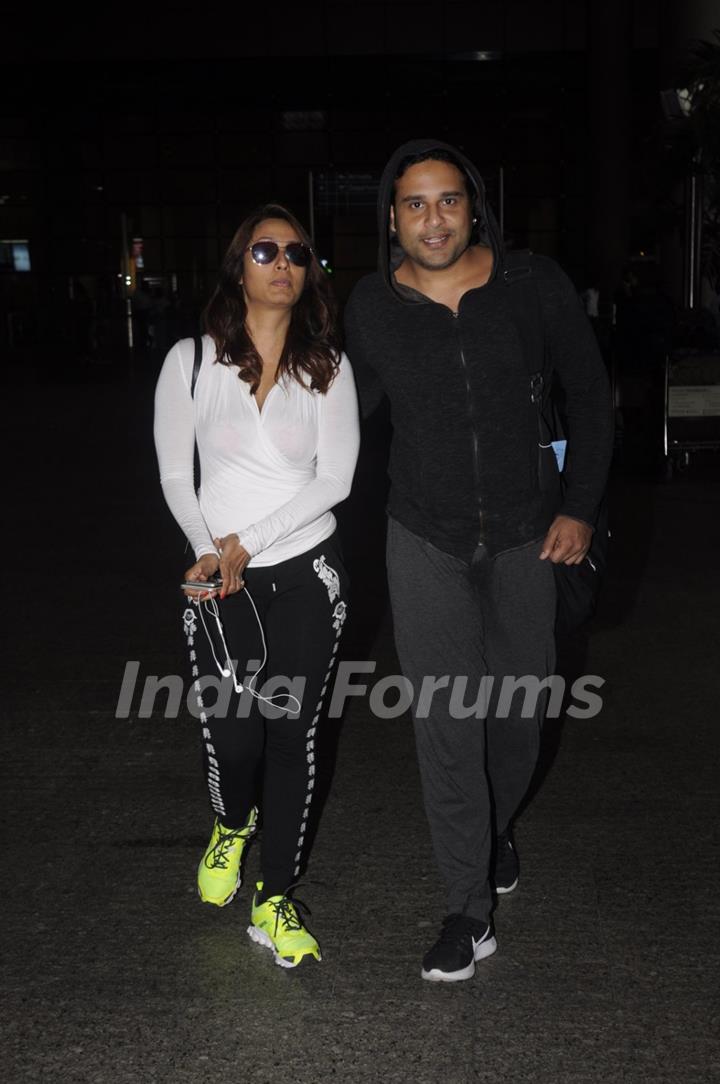 Airport Stories: Krushna Abhishek, Karishma Shah!