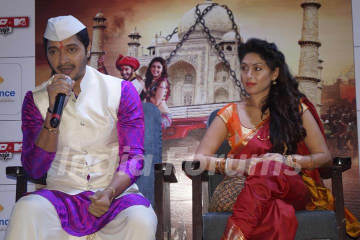 Shreyas Talpade and Manjari Fadnis at Press Meet of Wah Taj in Delhi