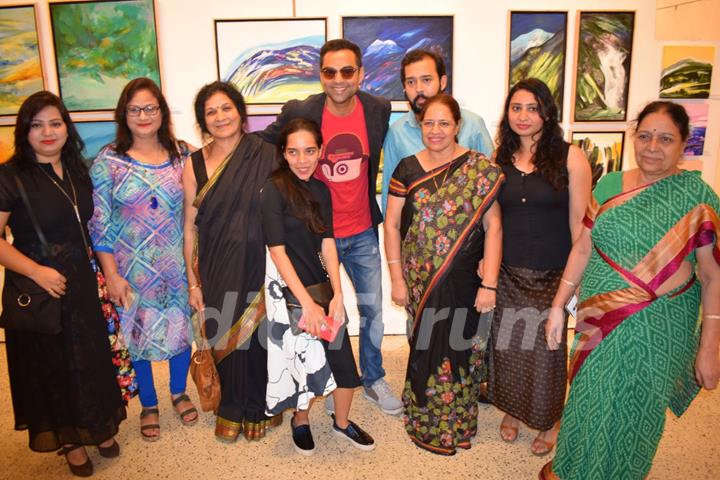 Abhay Deol at Manjual Chaturvedi's Art Exhibition