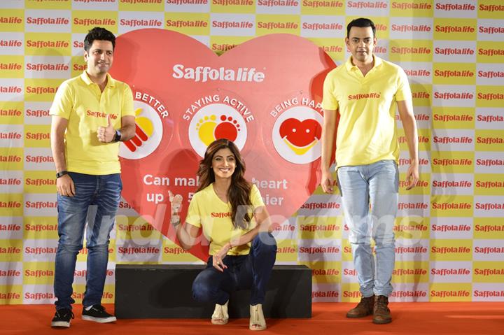 Shilpa Shetty, Kunal Kapur and Cyrus Sahukar along with Saffolalife urge people to take #ChhoteKadam