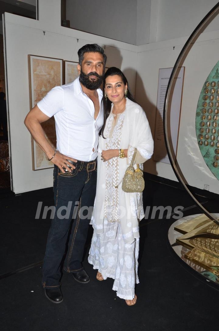 Celebs at Satish Gupta's Art Exhibition