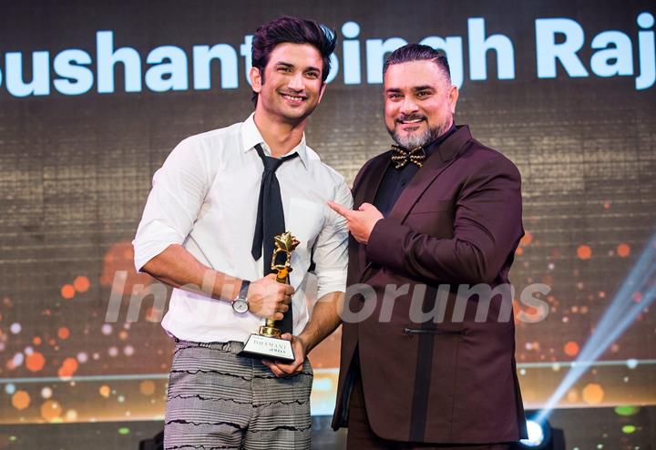 Sushant Singh Rajput at Masala! Awards 2016