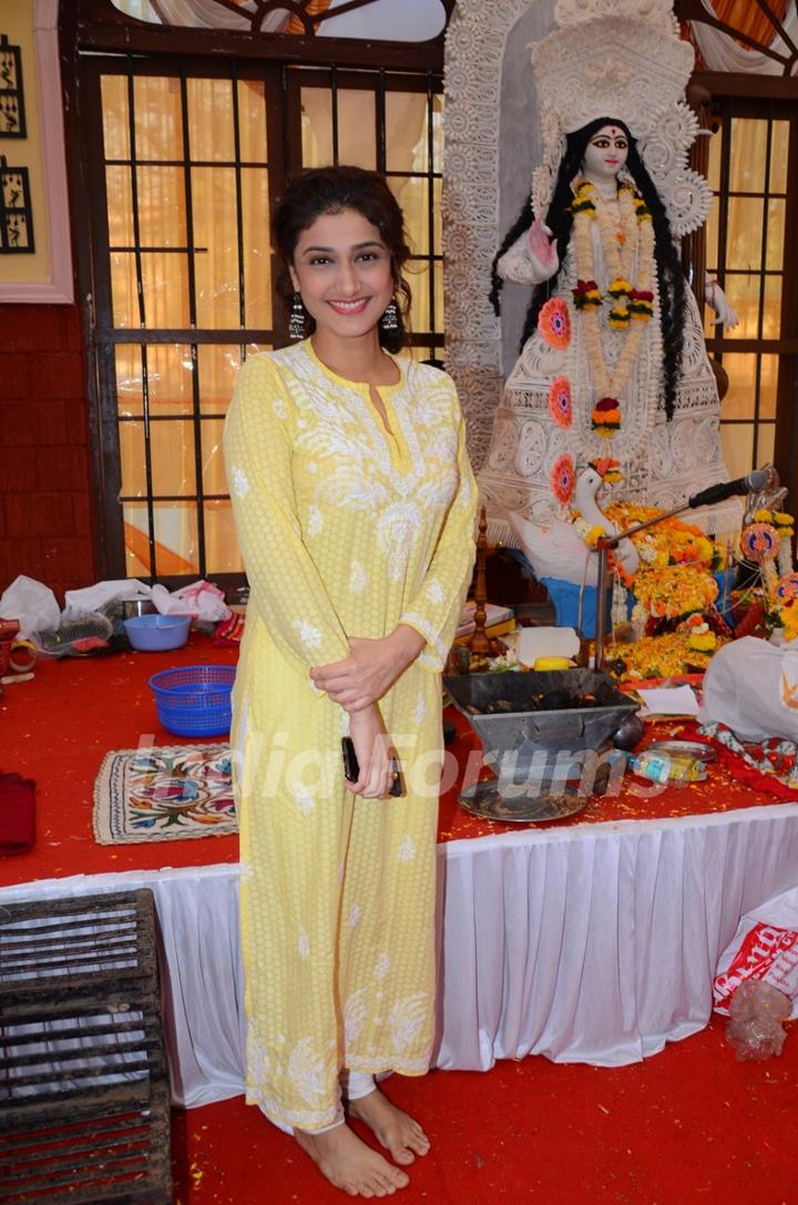 Ragini Khanna attends Anurag Basu's Durga Pooja